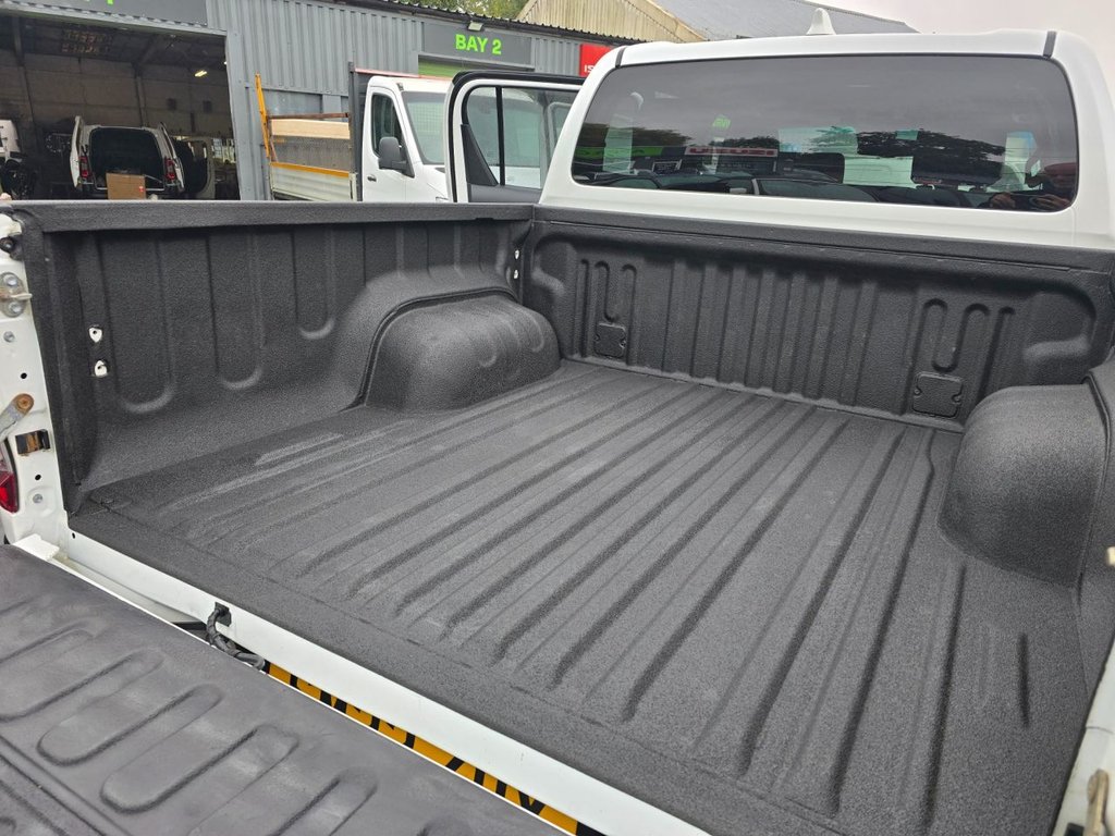 Used Toyota Hilux 2022 for sale - 76634928: Photo 43