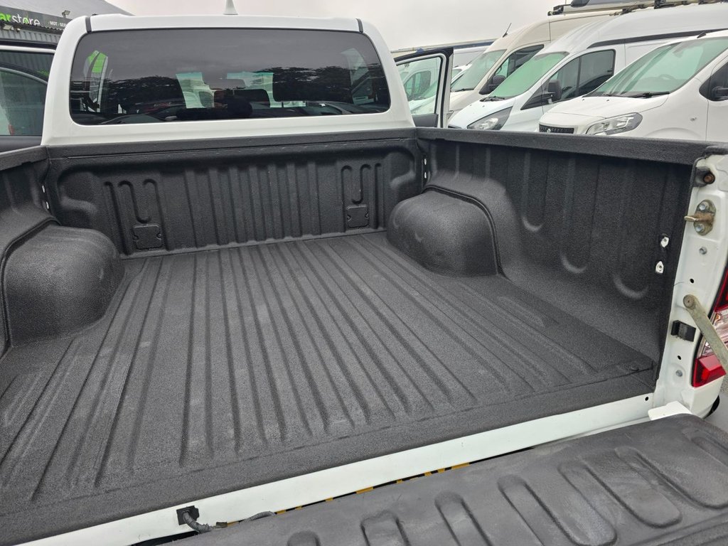 Used Toyota Hilux 2022 for sale - 76634928: Photo 44