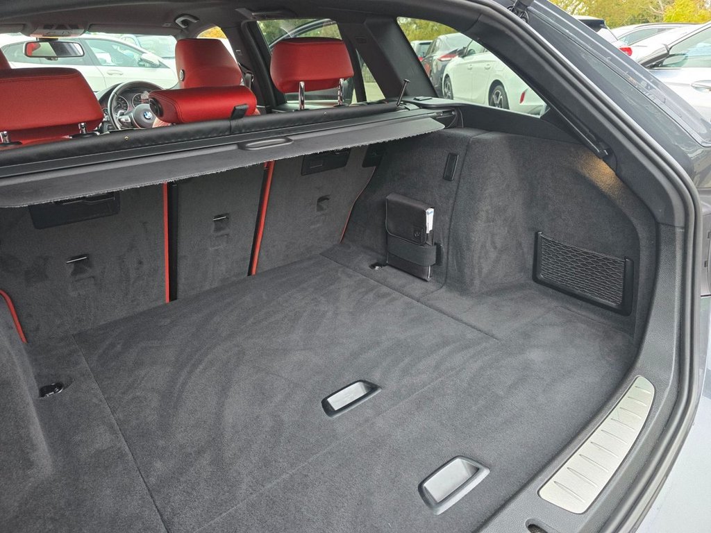 Used BMW 3 Series 2019 for sale - 76631879: Photo 42