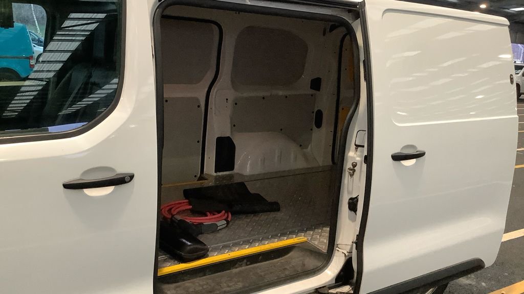 Used Peugeot Expert 2021 for sale - 77110904: Photo 8