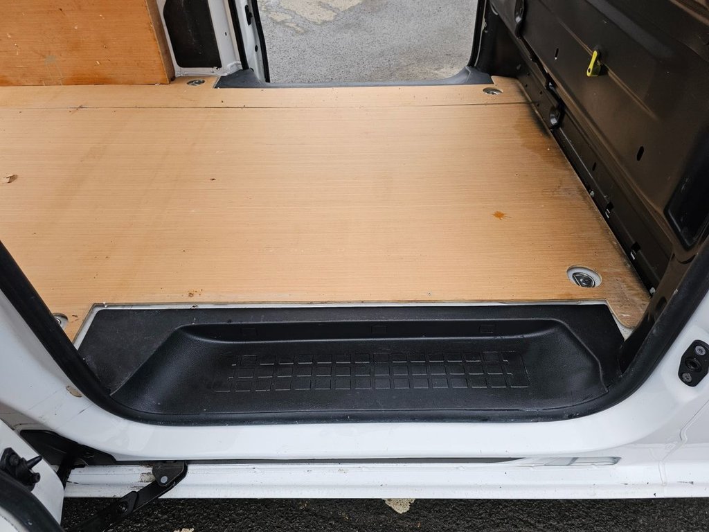 Used Peugeot Expert 2021 for sale - 77437351: Photo 45