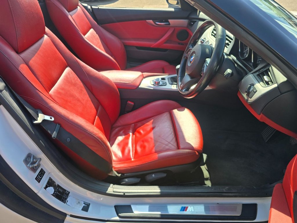 Used BMW Z4 2011 for sale - 76642083: Photo 25