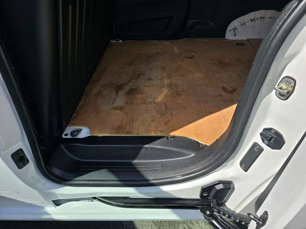 Used Peugeot Partner 2021 for sale - 76634880: Photo 37