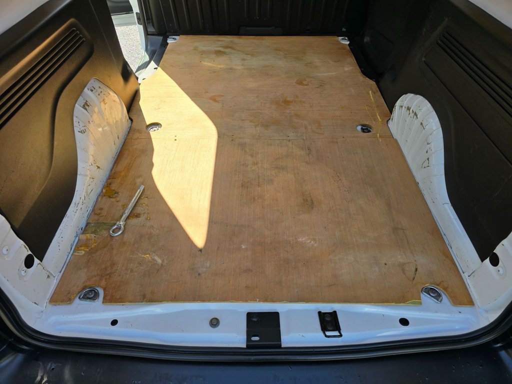 Used Peugeot Partner 2021 for sale - 76634880: Photo 40