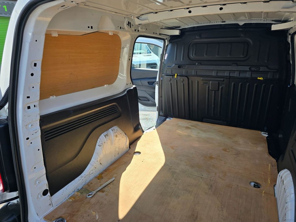 Used Peugeot Partner 2021 for sale - 76634880: Photo 41