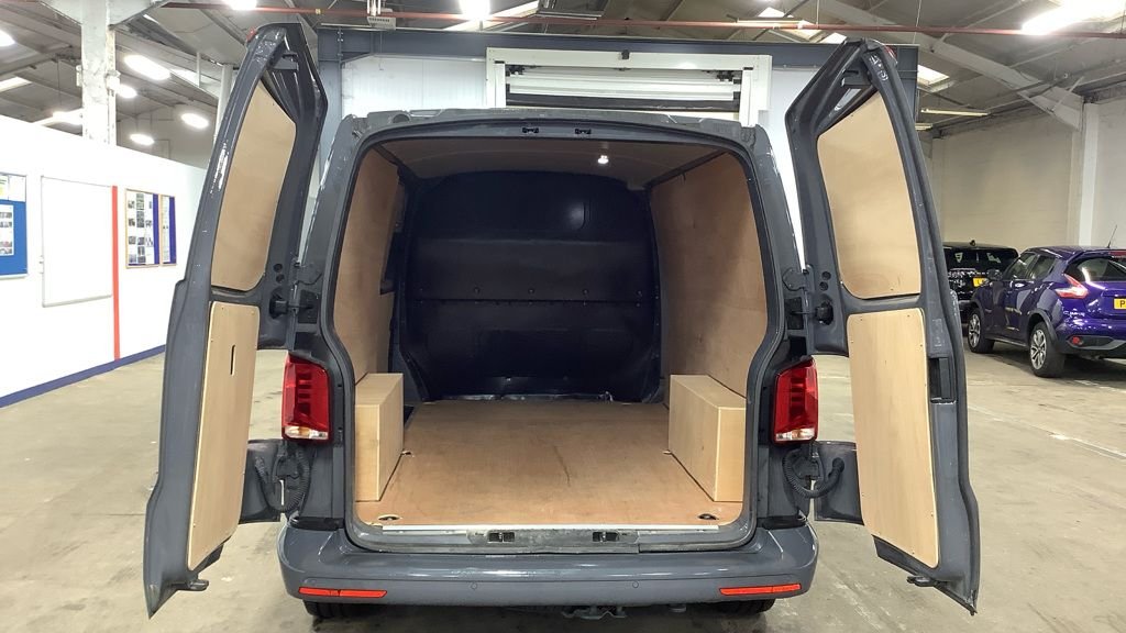 Used Volkswagen Transporter 2021 for sale - 77850053: Photo 7