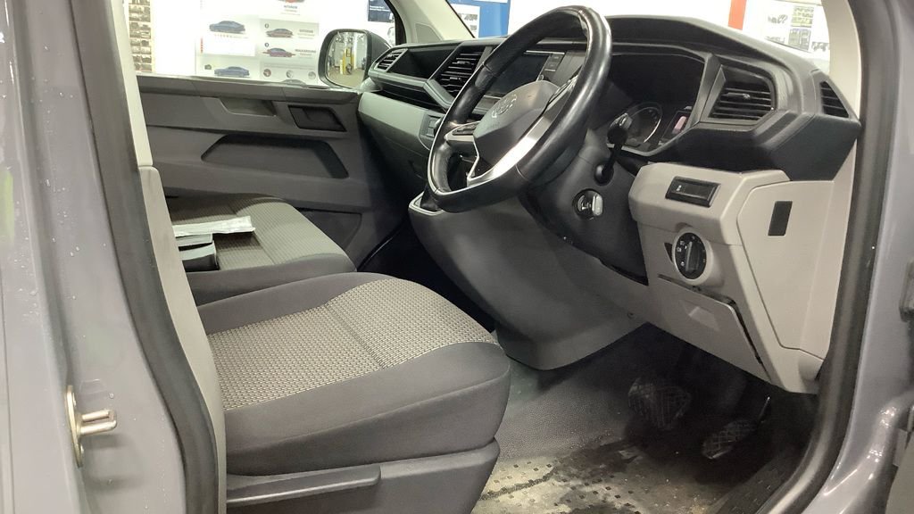 Used Volkswagen Transporter 2021 for sale - 77850053: Photo 9