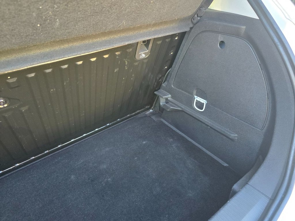 Used Vauxhall Corsa 2015 for sale - 76634936: Photo 38