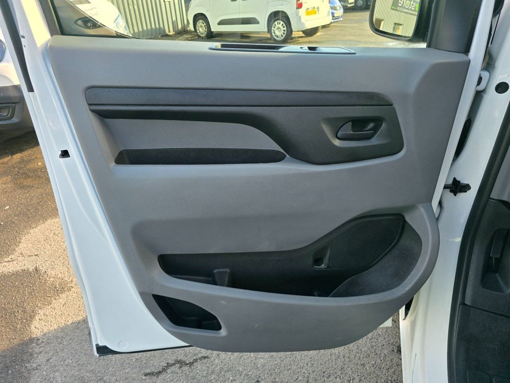 Used Vauxhall Vivaro 2020 for sale - 76634852: Photo 32