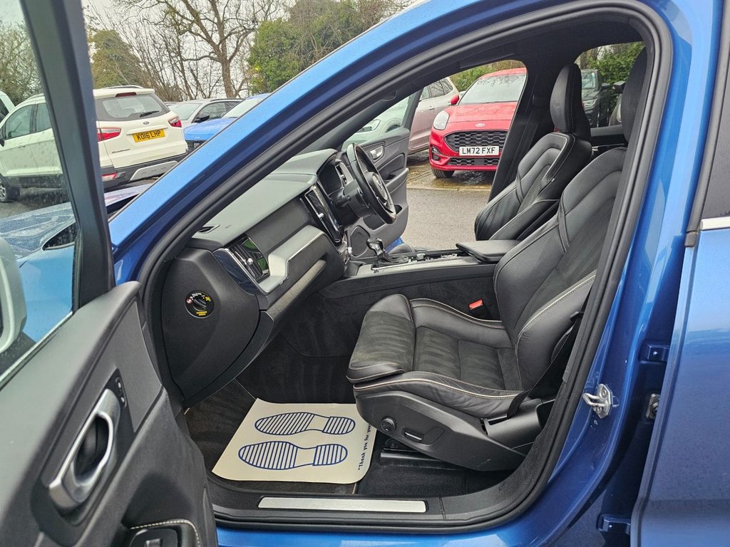 Used Volvo XC60 2018 for sale - 77583575: Photo 33