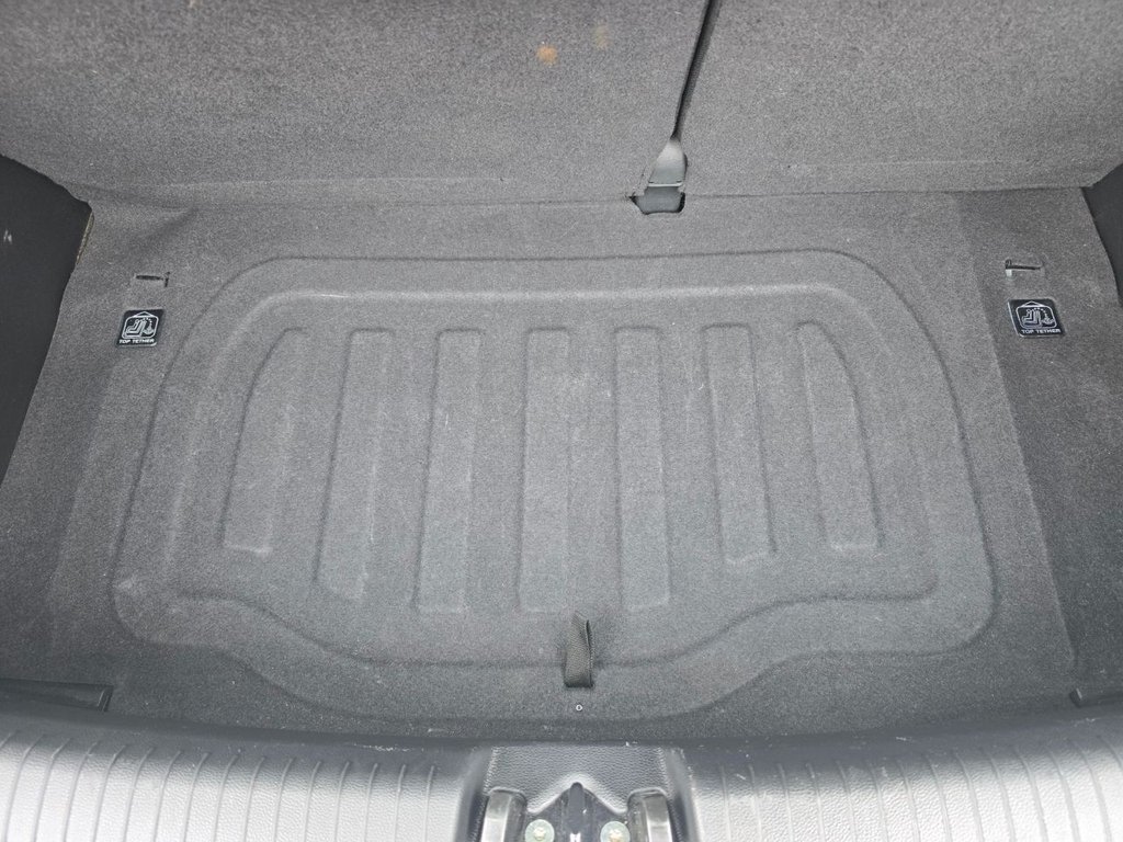 Used Hyundai i10 2016 for sale - 76634915: Photo 40