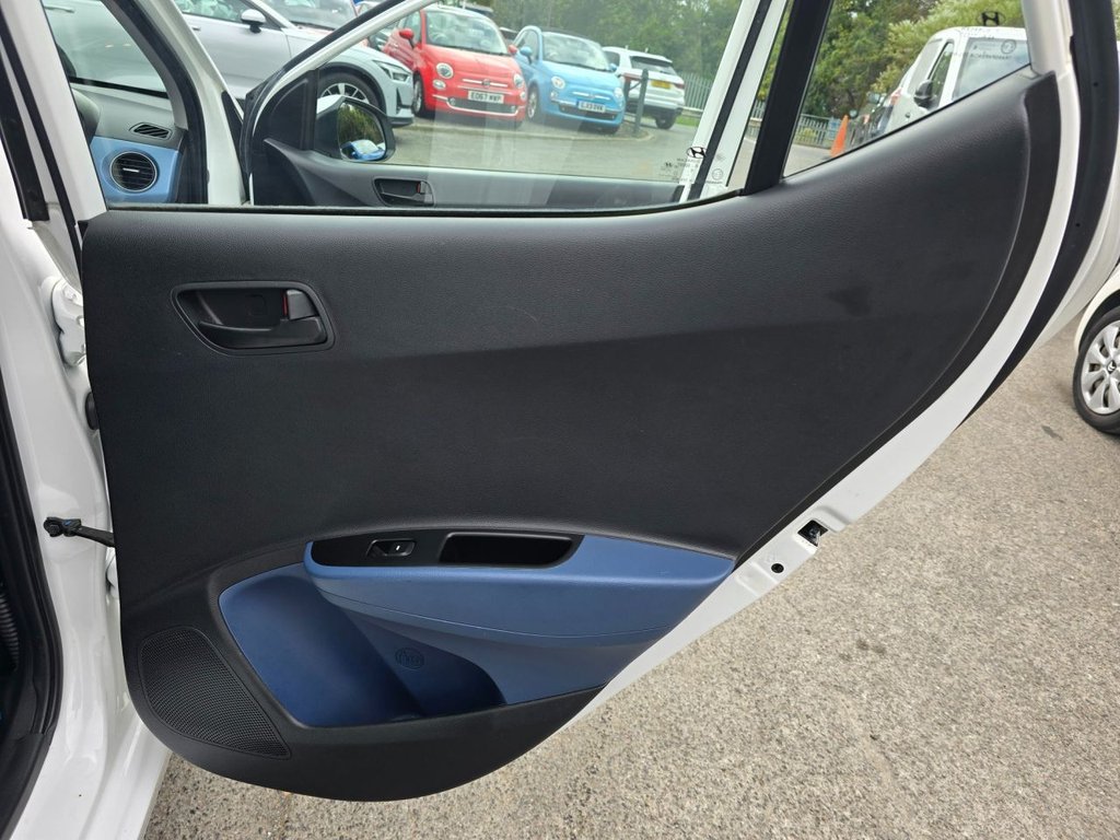 Used Hyundai i10 2016 for sale - 76634915: Photo 46