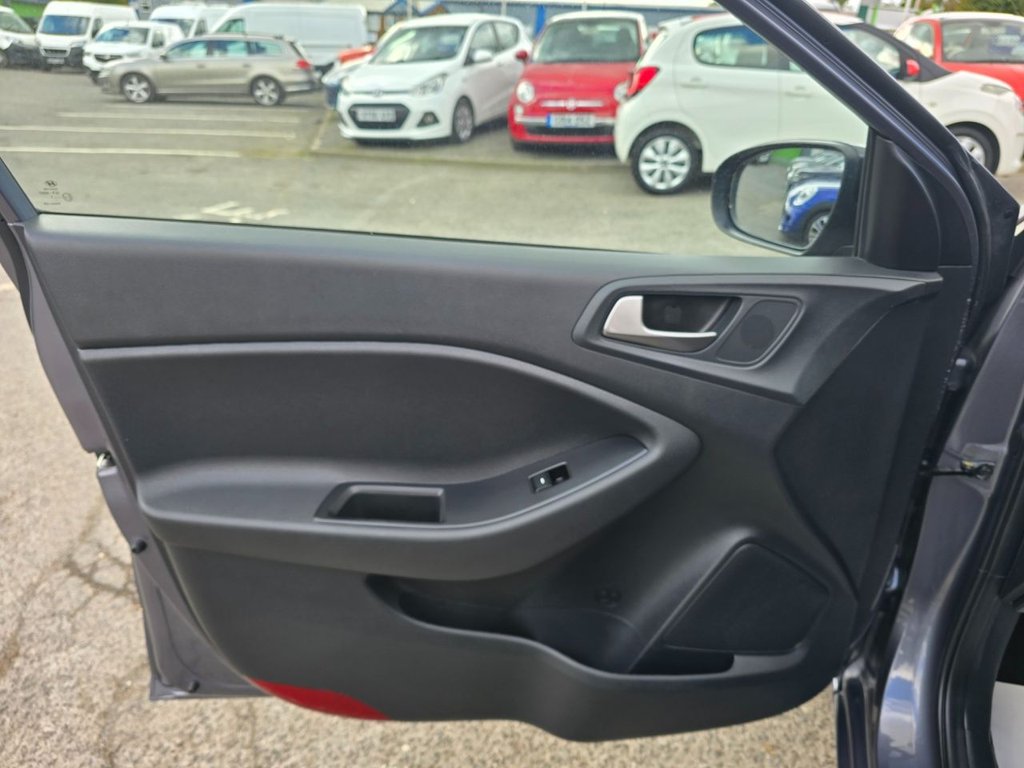 Used Hyundai i20 2018 for sale - 76634913: Photo 35