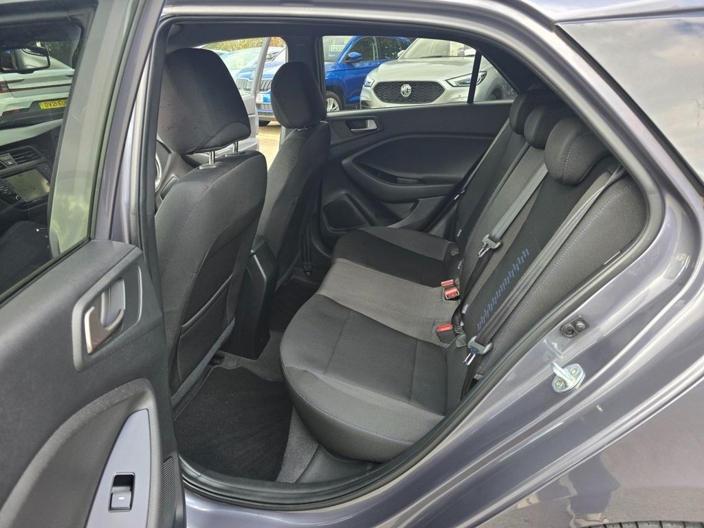 Used Hyundai i20 2018 for sale - 76634913: Photo 40