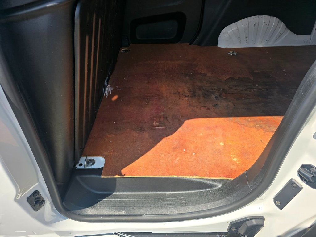 Used Peugeot Partner 2021 for sale - 76634924: Photo 39