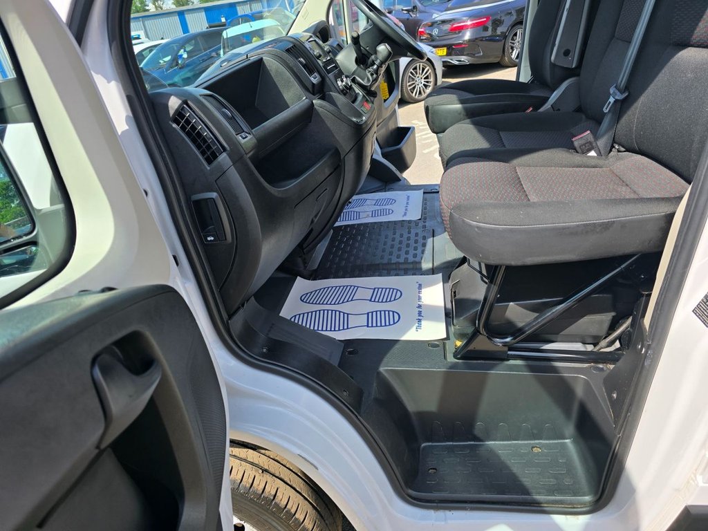 Vehicle 33