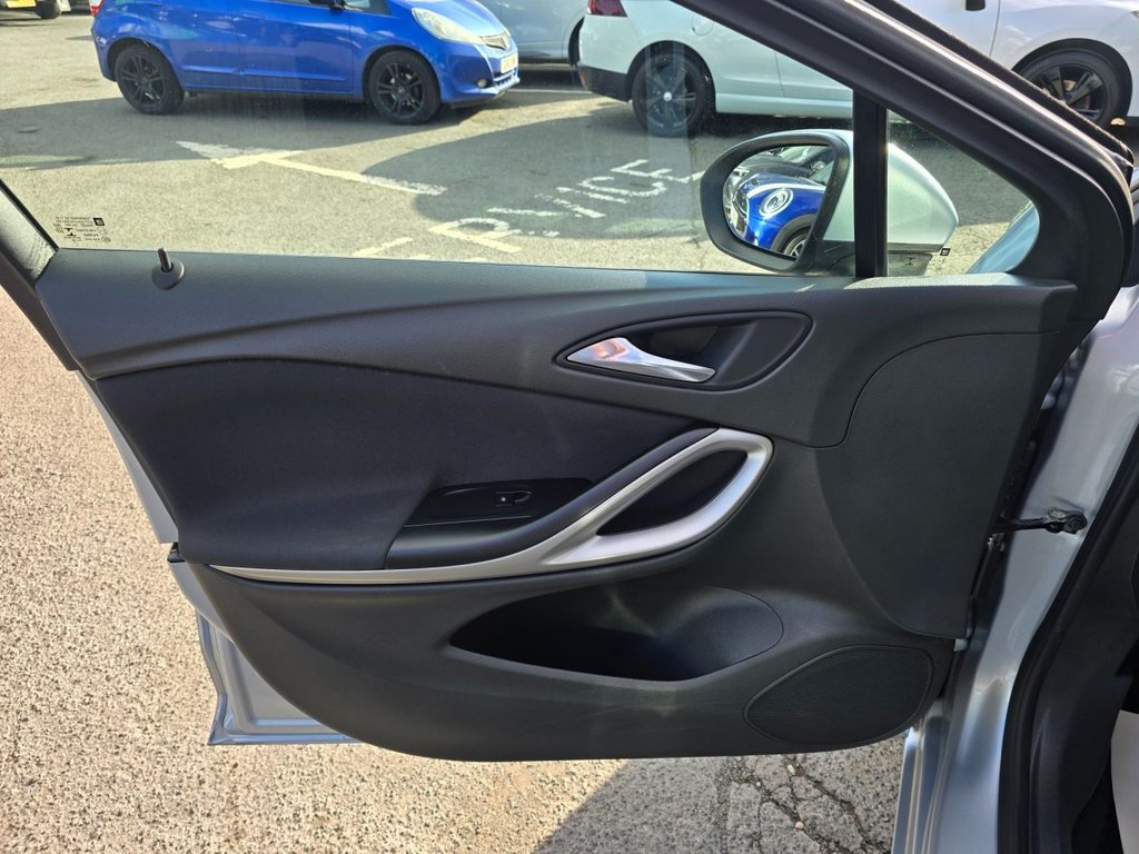 Used Vauxhall Astra 2020 for sale - 76634872: Photo 32