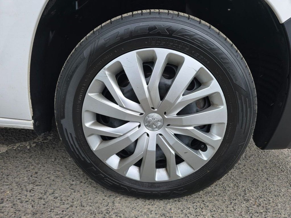 Used Peugeot Partner 2020 for sale - 77089172: Photo 34