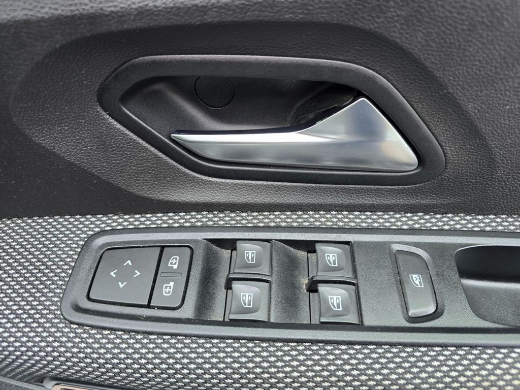 Used Dacia Sandero Stepway 2022 for sale - 76634987: Photo 28