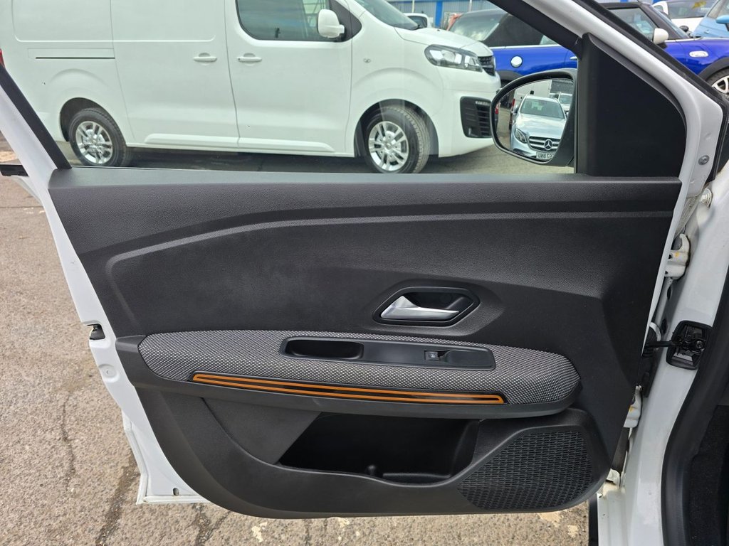 Used Dacia Sandero Stepway 2022 for sale - 76634987: Photo 35