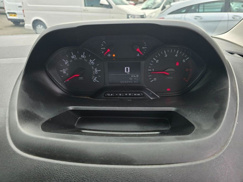 Used Peugeot Partner 2020 for sale - 76634870: Photo 18