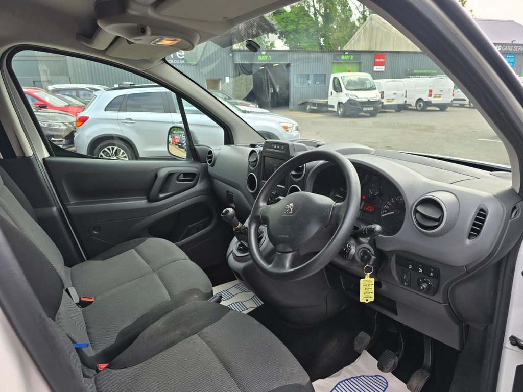 Used Peugeot Partner 2017 for sale - 76634927: Photo 19