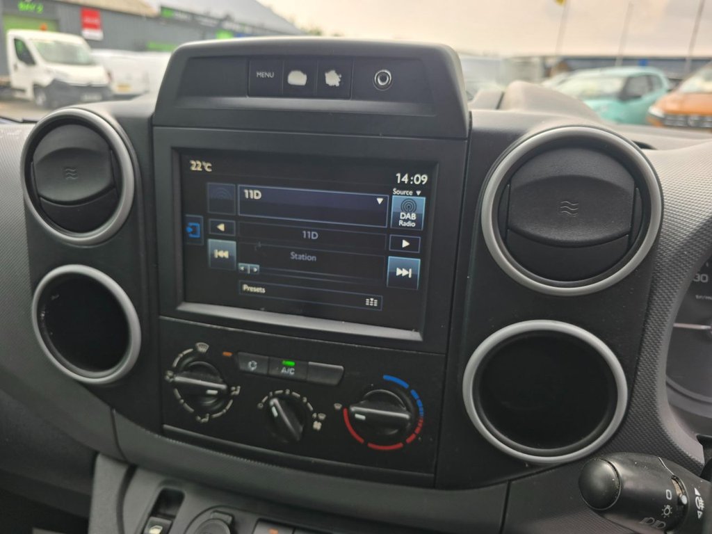 Used Peugeot Partner 2017 for sale - 76634927: Photo 23