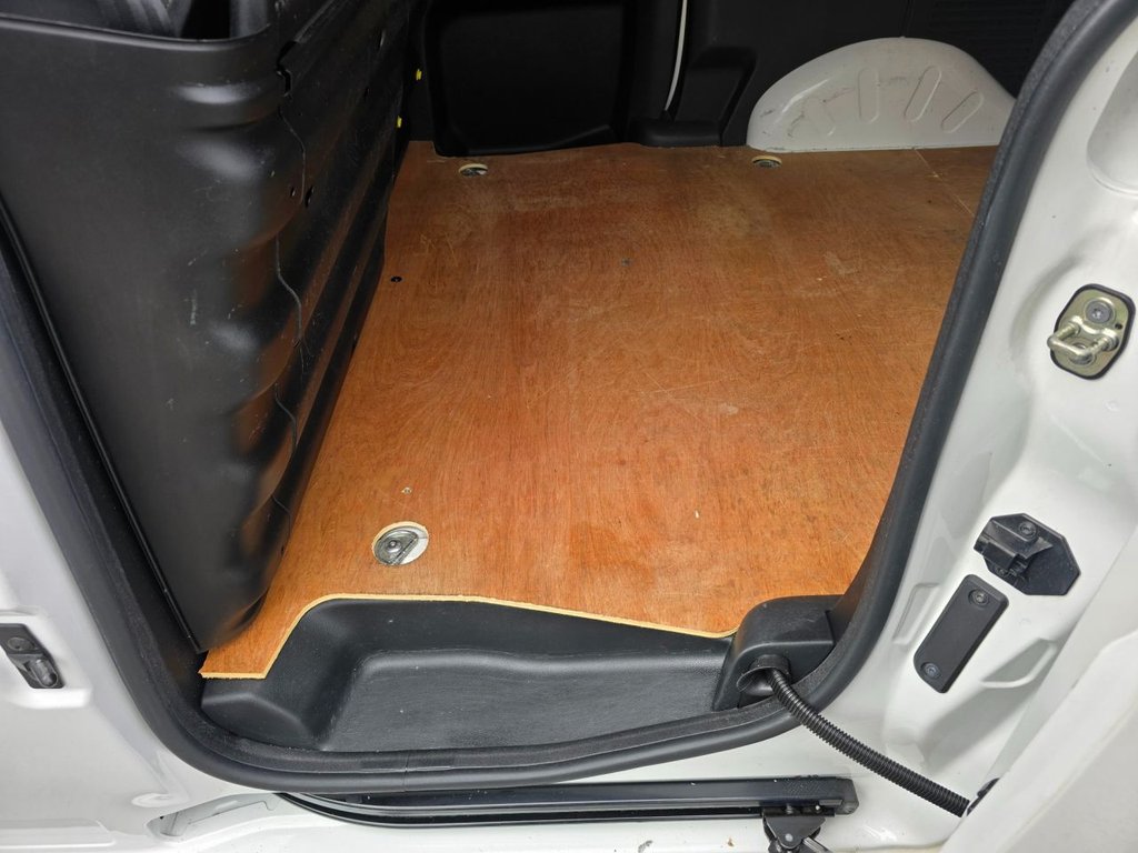 Used Peugeot Partner 2017 for sale - 76634927: Photo 41