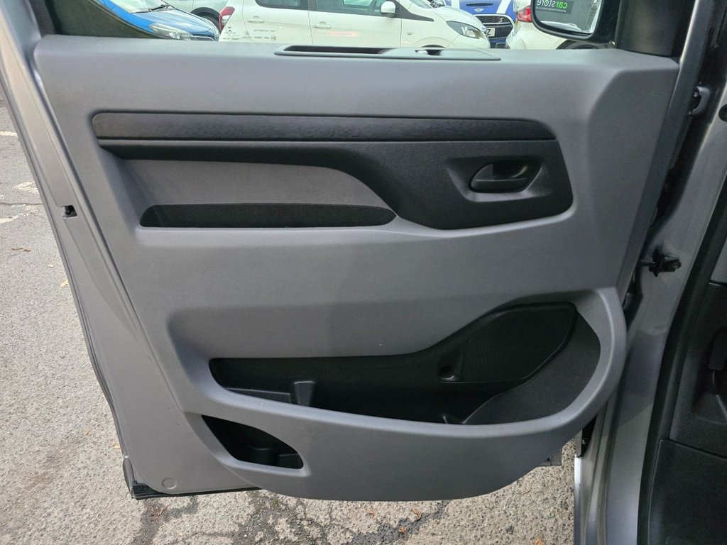 Used Vauxhall Vivaro Life 2020 for sale - 76642523: Photo 32