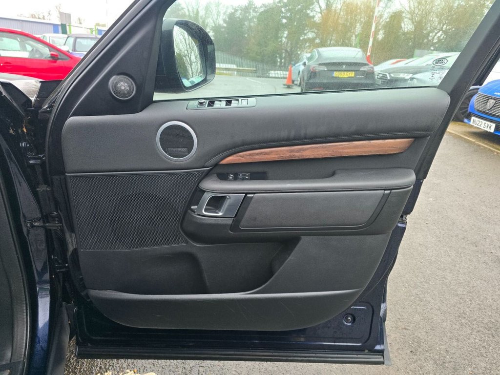 Used Land Rover Discovery 2020 for sale - 77122015: Photo 28