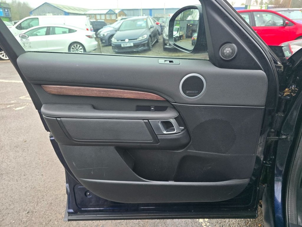 Used Land Rover Discovery 2020 for sale - 77122015: Photo 34