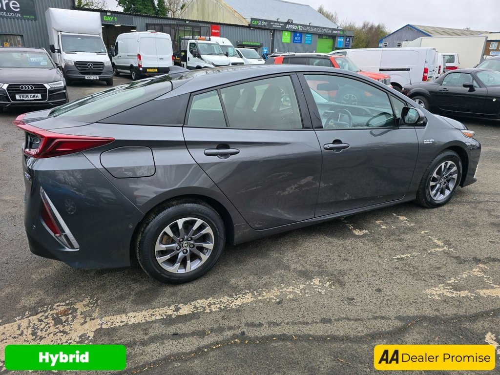 Used Toyota Prius 2018 for sale - 76703761: Photo 12