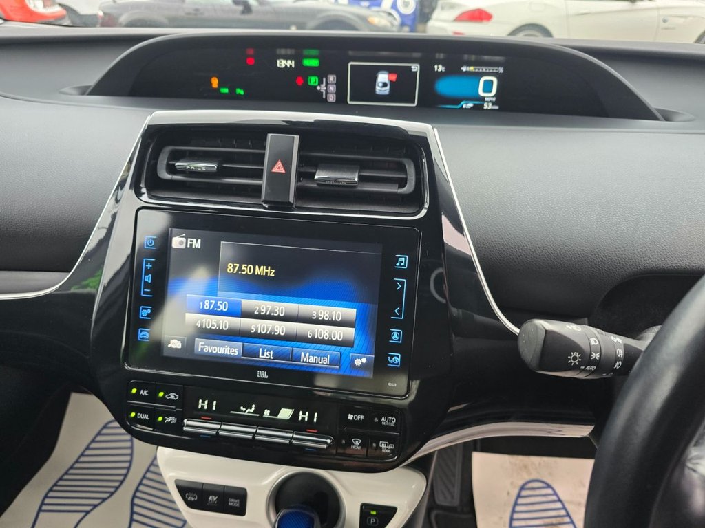 Used Toyota Prius 2018 for sale - 76703761: Photo 18