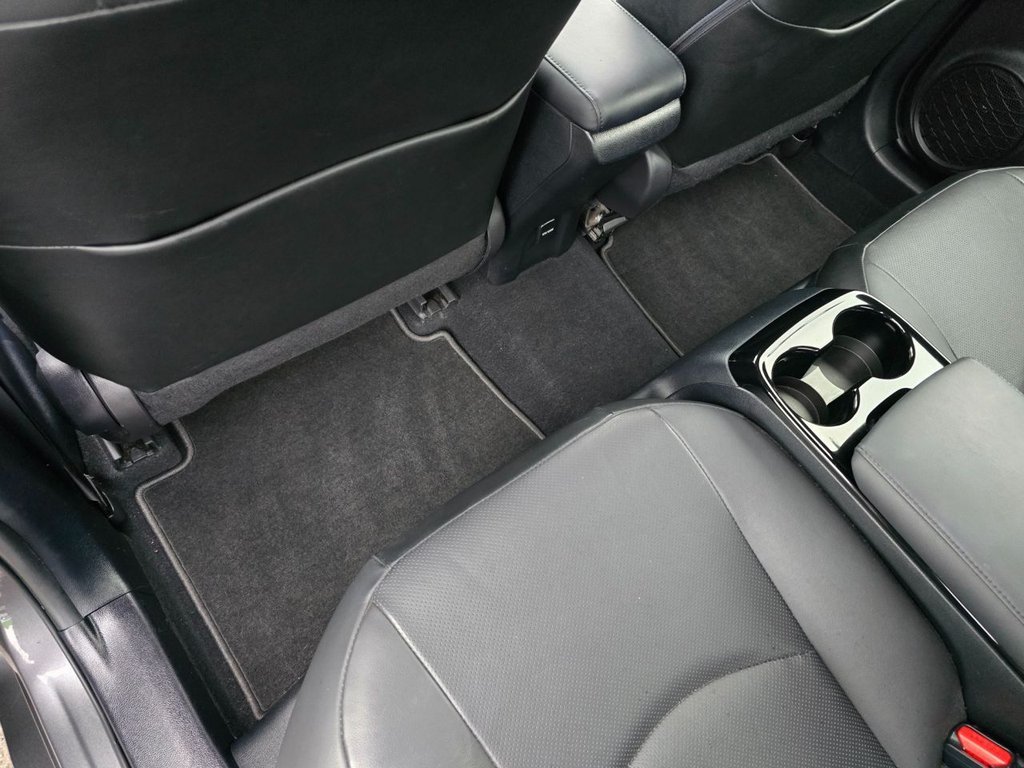 Used Toyota Prius 2018 for sale - 76703761: Photo 34