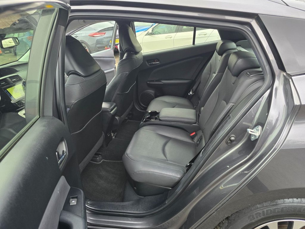 Used Toyota Prius 2018 for sale - 76703761: Photo 37