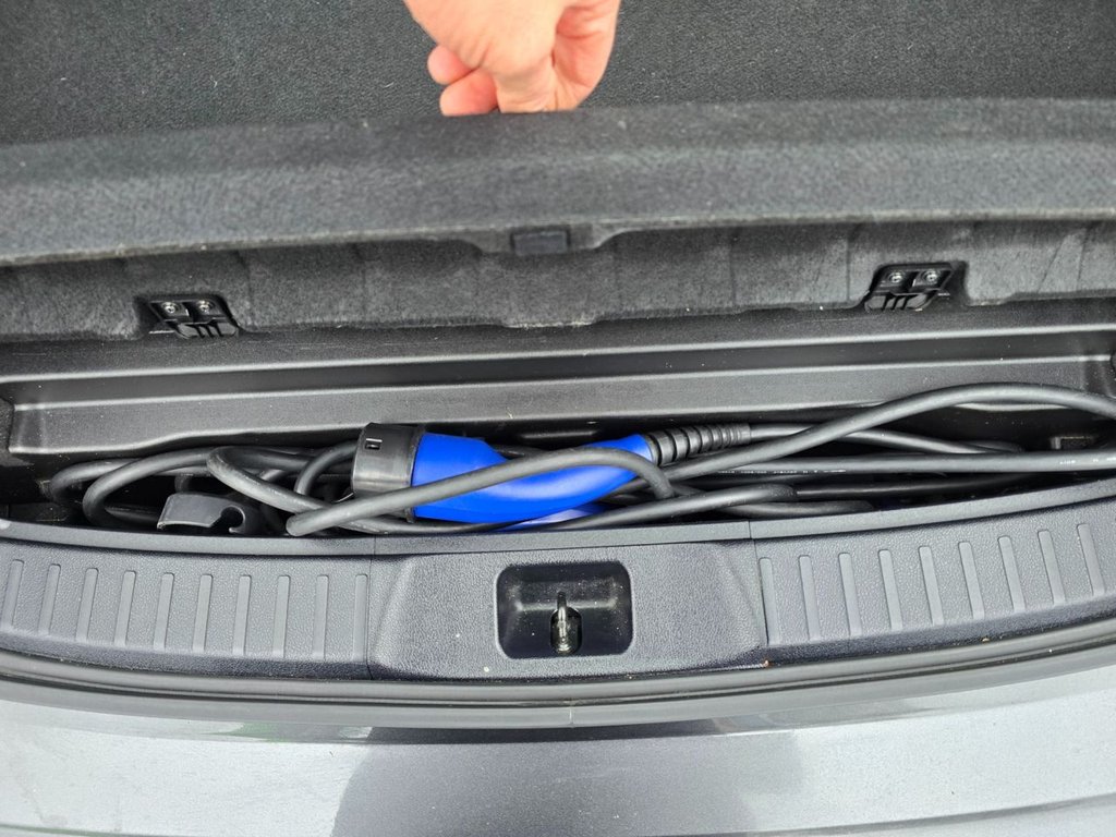 Used Toyota Prius 2018 for sale - 76703761: Photo 42