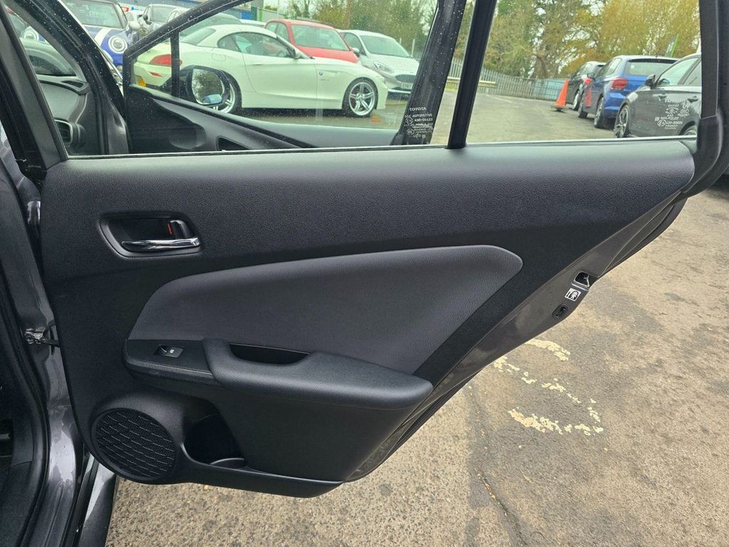 Used Toyota Prius 2018 for sale - 76703761: Photo 47