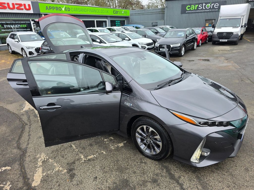 Used Toyota Prius 2018 for sale - 76703761: Photo 48