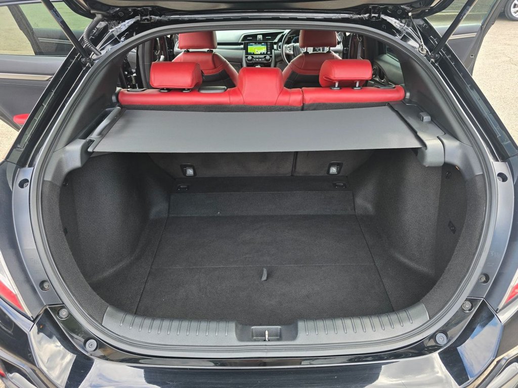 Used Honda Civic 2021 for sale - 76634840: Photo 42