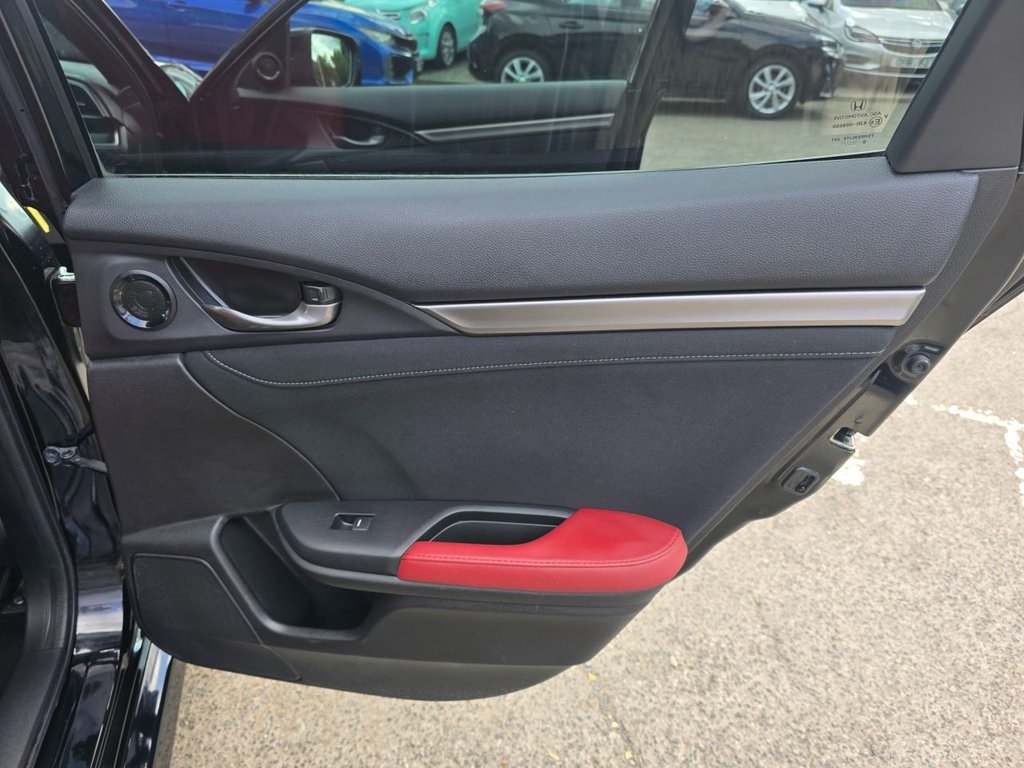 Used Honda Civic 2021 for sale - 76634840: Photo 48