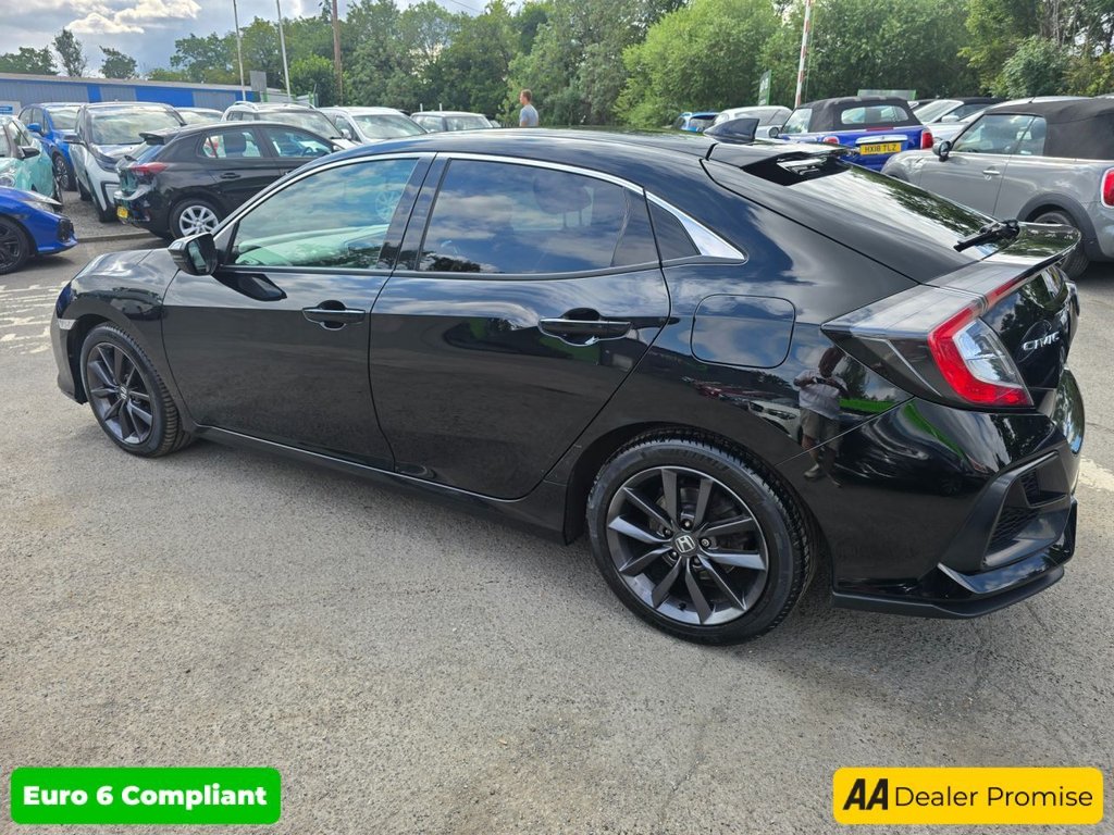 Used Honda Civic 2021 for sale - 76634840: Photo 9