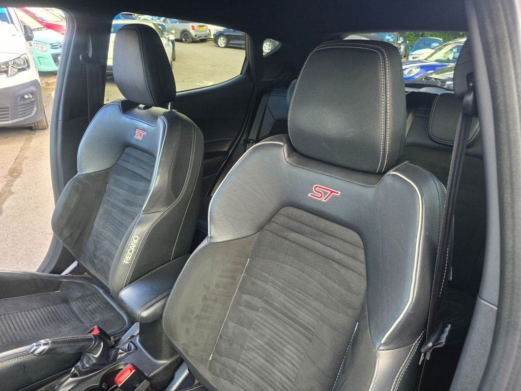 Used Ford Fiesta 2018 for sale - 76634881: Photo 32