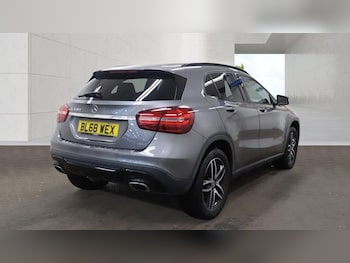 Used Mercedes-Benz GLA 2019 for sale - 79482038: Photo