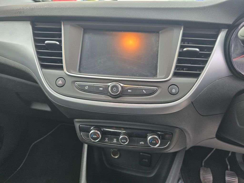 Used Vauxhall Crossland X 2017 for sale - 76634869: Photo 16