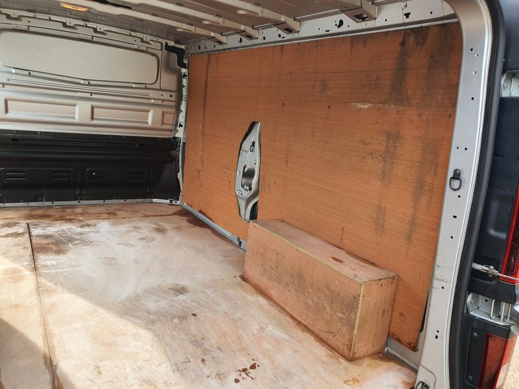 Used Renault Trafic 2018 for sale - 76634822: Photo 33