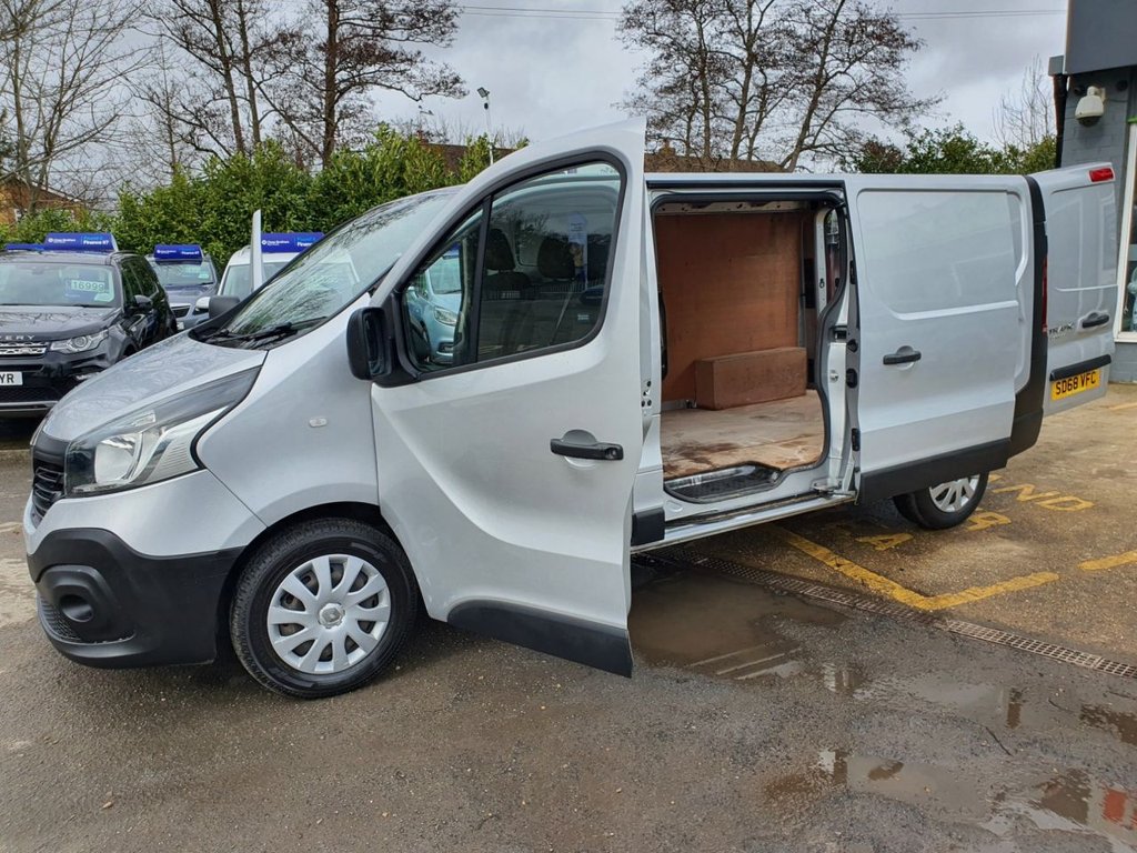 Used Renault Trafic 2018 for sale - 76634822: Photo 35