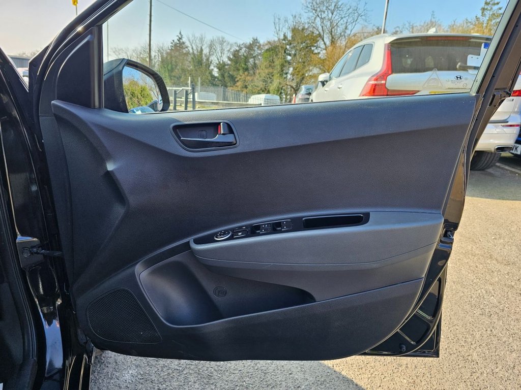 Used Hyundai i10 2018 for sale - 77748312: Photo 26