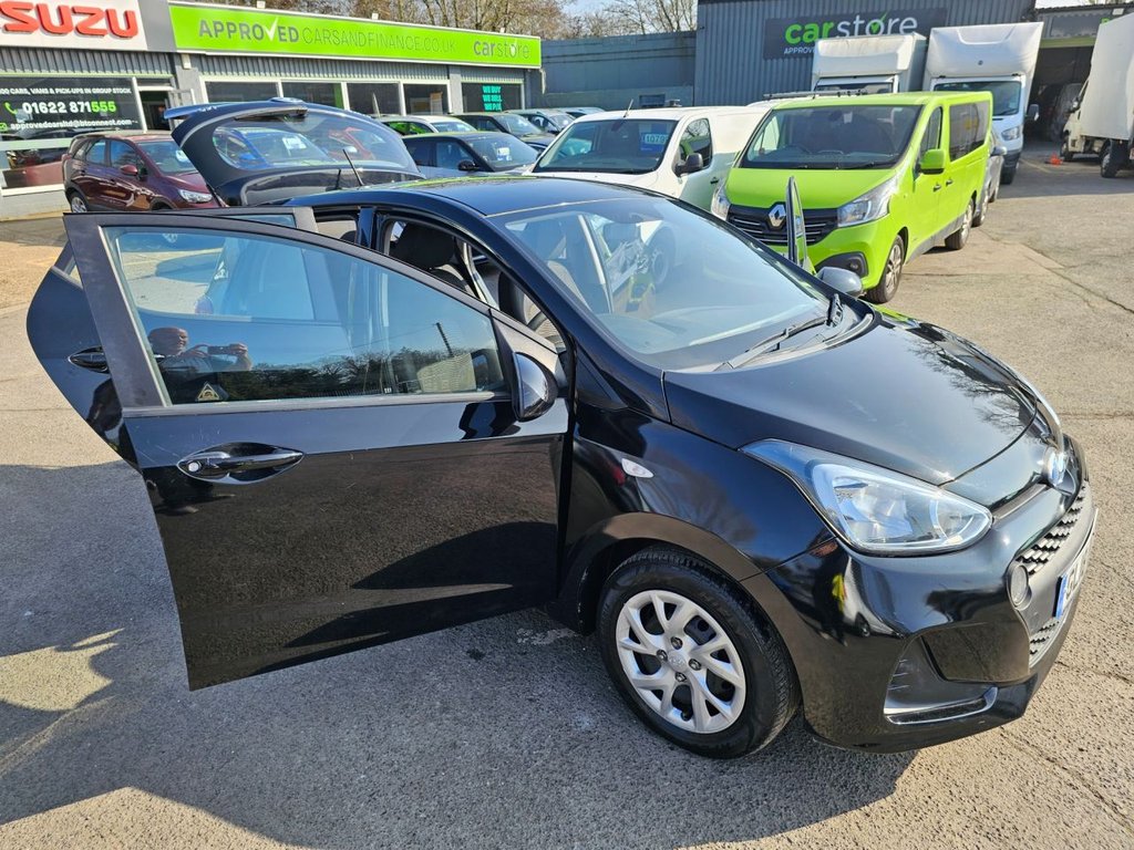 Used Hyundai i10 2018 for sale - 77748312: Photo 47