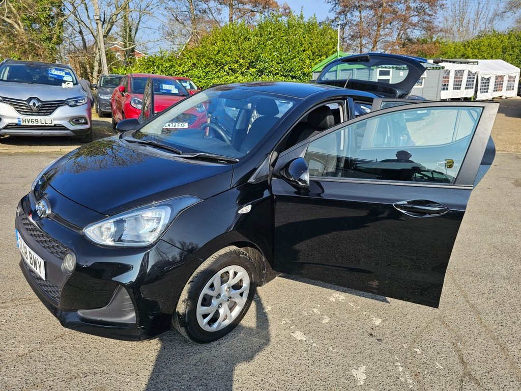 Used Hyundai i10 2018 for sale - 77748312: Photo 49