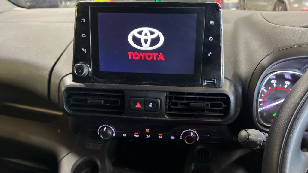 Used Toyota ProAce 2023 for sale - 76973735: Photo 10